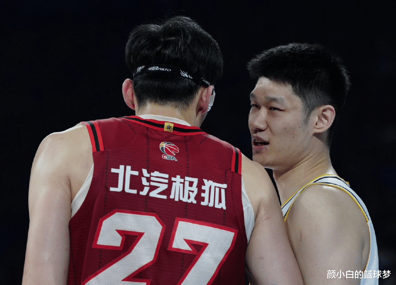 包含今晚体能课后，广厦男篮外线爆发备战欧超杯，压力陡增，更衣室氛围转暖的词条