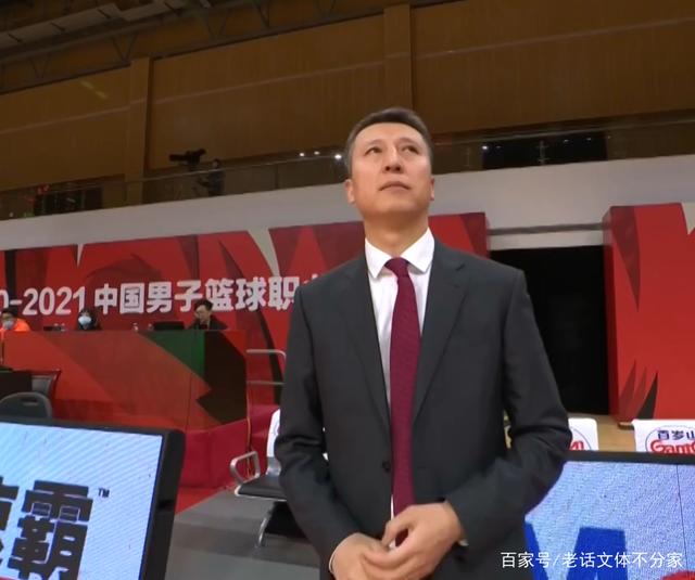 塞维利亚迎CBA季后赛关键赛，转会期篮板制胜，质疑声仍在，资深球员宣示担当(塞维利亚近况)