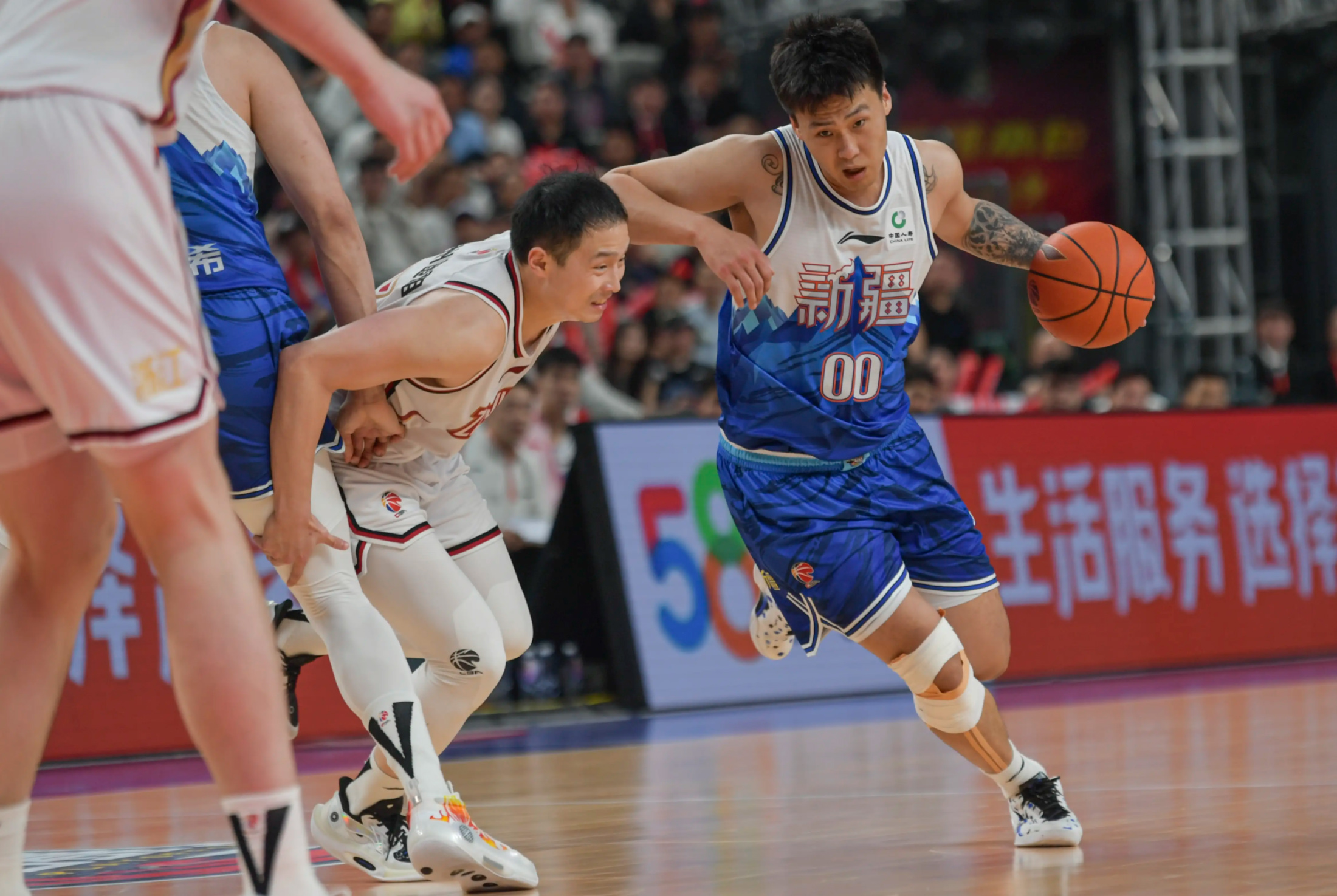 包含集结日突围战来临，新疆广汇围绕CBA常规赛完成体检，话题不断，心理建设被强调的词条