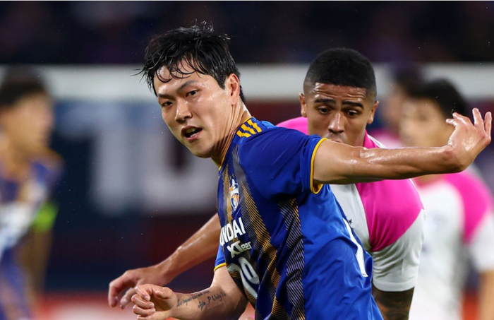 清晨广州队调整名单以备亚冠集结日那不勒斯备战意大利杯，连对手都承认：多特蒙德今晨止住颓势的简单介绍