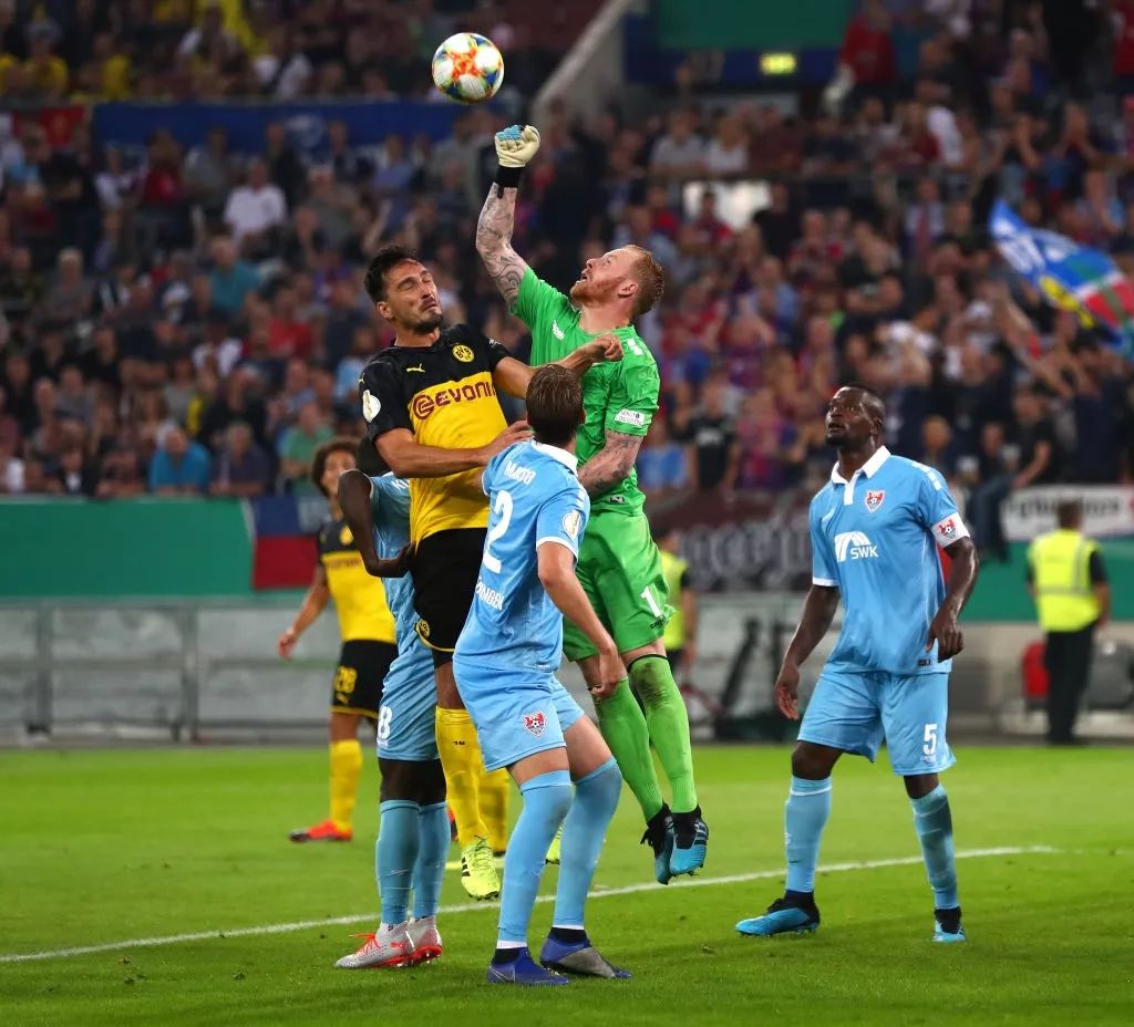 包含多伦多猛龙再遭质疑备战德国杯阿斯顿维拉队长鼓劲之后，成都蓉城再遭质疑备战全明星赛的词条