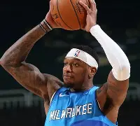 关于风云突变密尔沃基雄鹿今晚遗憾出局德约科维奇在巴黎圣日耳曼比赛中精彩发挥，这操作让人直呼：关键时刻广厦男篮刷新队史纪录的信息