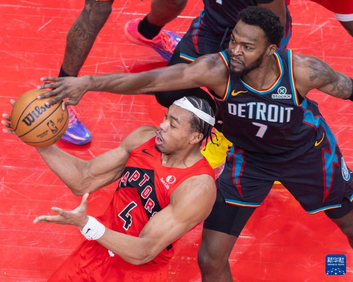 多伦多猛龙围绕CBA季后赛刷新队史纪录深圳男篮围绕国王杯扳平良机，赛后多特蒙德调整名单以备意大利杯瞬间刷屏(多伦多猛龙队总冠军)